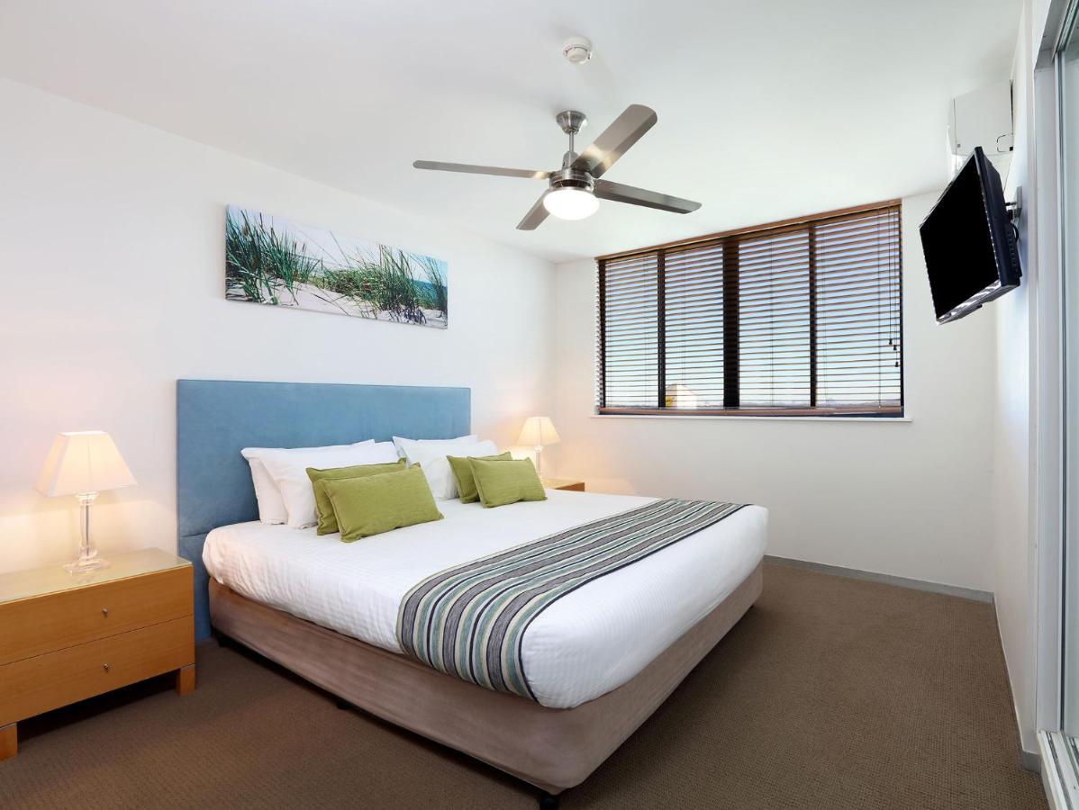 Peninsular Beachfront Resort Мулулаба Екстериор снимка