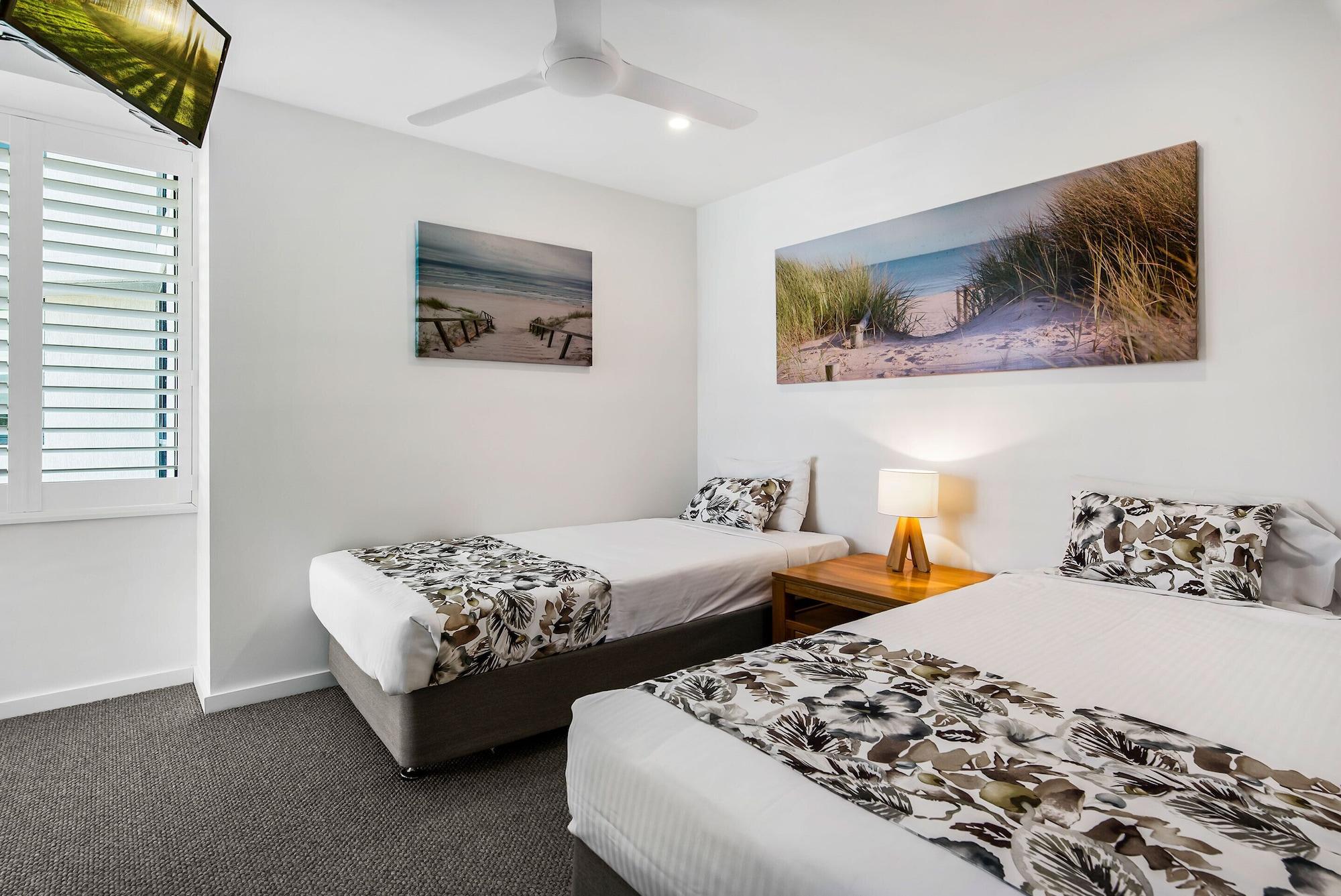 Peninsular Beachfront Resort Мулулаба Екстериор снимка
